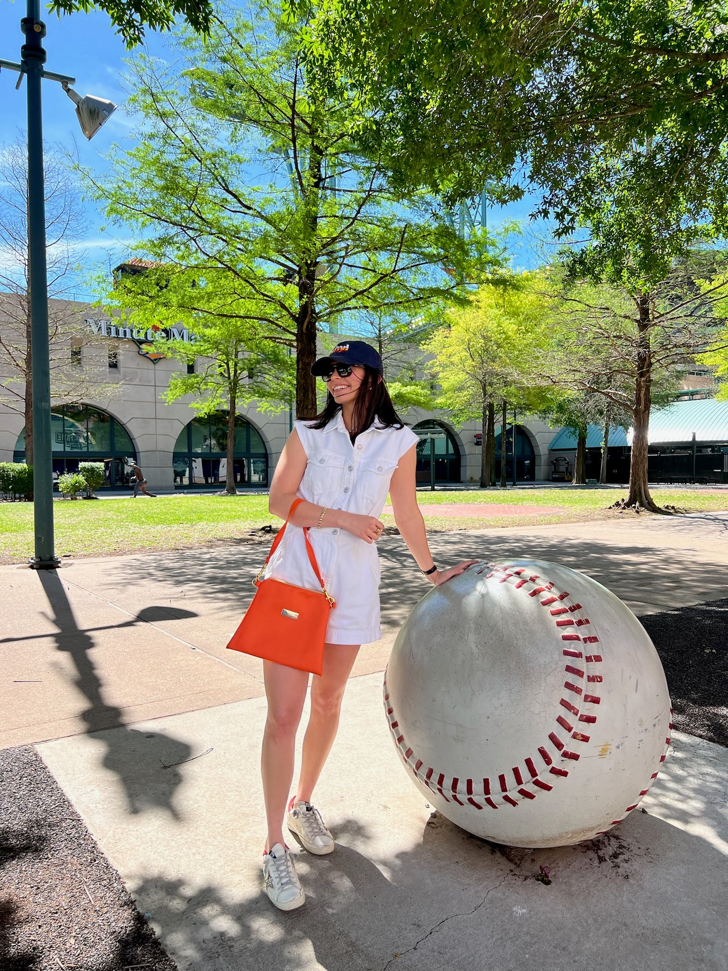 The North-South Handbag — Clementine 'Blazer II'