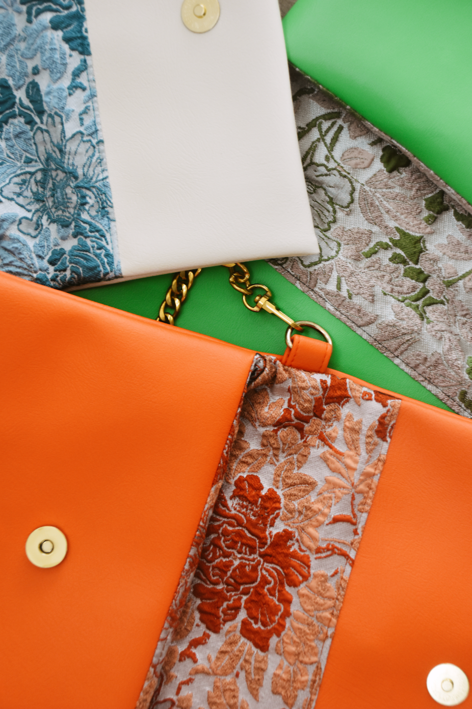 The Everything Crossbody — Clementine